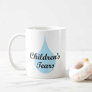 Tasse des larmes des enfants