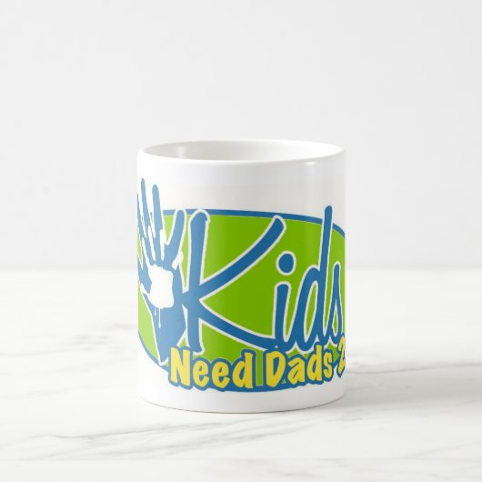 Tasse des papas 2 du besoin d'enfants (Centre)