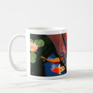 Tasse d'étang de lis de tatouage de Koi à gauche