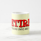 Tasse d'infirmière retraitée avec citation drôle (Centre)
