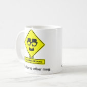 Tasse d'ingénierie sociale (Devant gauche)