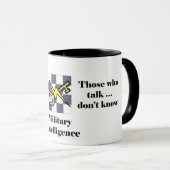 Tasse d'intelligence militaire (Devant droit)