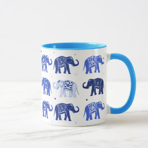 Tasse d'objet superflu bleu et