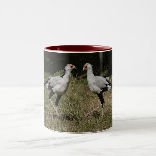 Tasse d'oiseaux de secrétaire de danse (Centre)