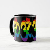 Tasse d'OM d'arc-en-ciel (Devant gauche)