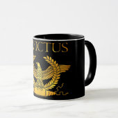 tasse d'or de logo d'invictus (Devant droit)