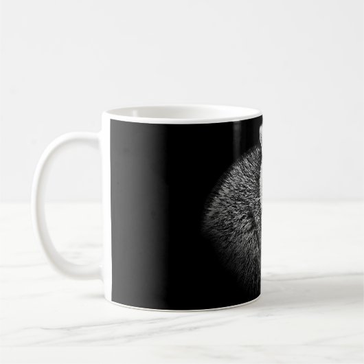 Tasse douce de Racoon. Sur le noir (Gauche)