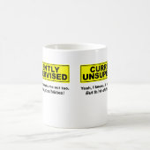 Tasse drôle actuellement sans surveillance (Centre)