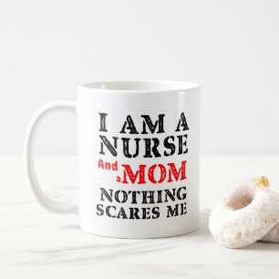 Tasse drôle de mère d'infirmière je suis une