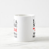 Tasse drôle de mère d'infirmière je suis une (Centre)