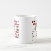 Tasse drôle de surprise de nombre d'actions (Centre)