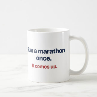 Tasse drôle pour un coureur ayant couru un maratho