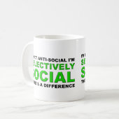 Tasse drôle sélectivement sociale (Devant gauche)