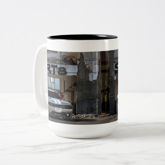 Tasse du challengeur SRT8 de Dodge (Devant gauche)