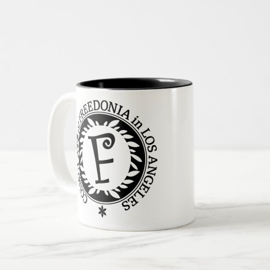 Tasse du consulat de Freedonia (Devant gauche)