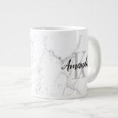 Tasse Elégant marbre blanc en pierre monogramme grande t (Devant droit)