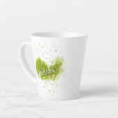 Tasse élégante de latte au matcha (Angle gauche)