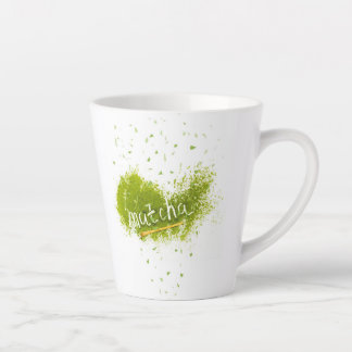 Tasse élégante de latte au matcha