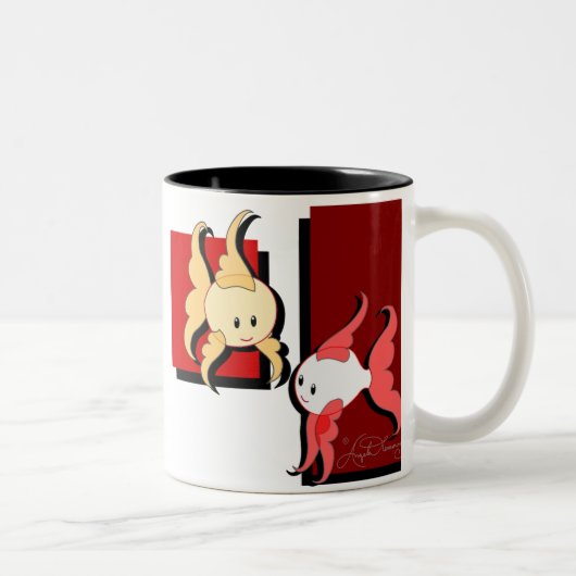 Tasse élégante mignonne de poisson rouge et de (Droit)