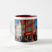 Tasse en bois tordue de trésor (Devant gauche)