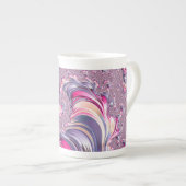 Tasse En Porcelaine Abstrait rose pourpre spirale fractale (Devant droit)