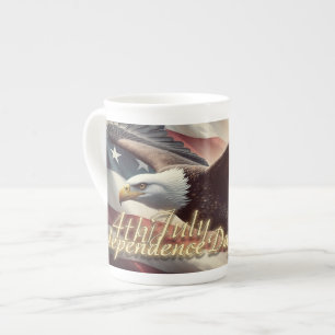 Tasse En Porcelaine Aigle du 4 juillet avec drapeau américain