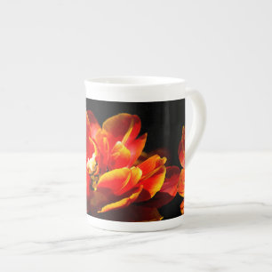 Tasse En Porcelaine Arrière - plan rouge tulipes foncé