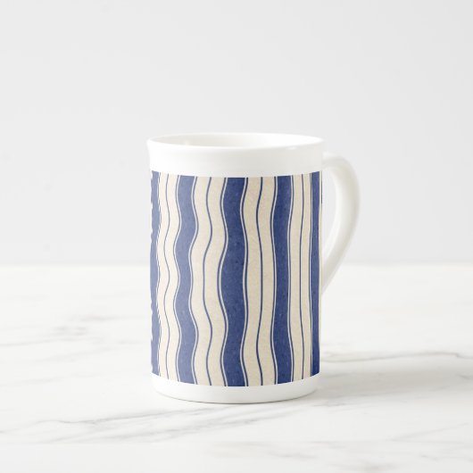Tasse En Porcelaine Bleu et blanc ondulé (Devant droit)