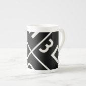 Tasse En Porcelaine Calligraphie coréenne" (Devant droit)