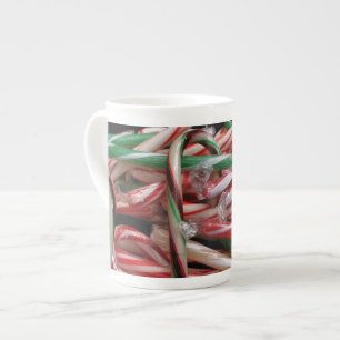 Tasse En Porcelaine Canne de bonbons festive à la menthe chocolatée