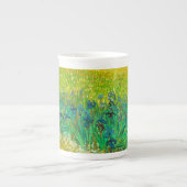 Tasse En Porcelaine Champ Van Gogh avec Irises près d'Arles (Devant)