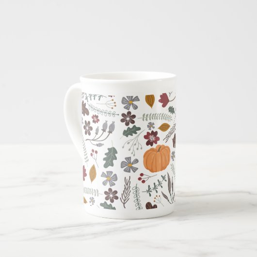 Tasse En Porcelaine Citrouille d'automne motif graphique contemporain (Devant gauche)