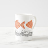 Tasse en porcelaine de Bone Fish & Waves côtière (Devant droit)