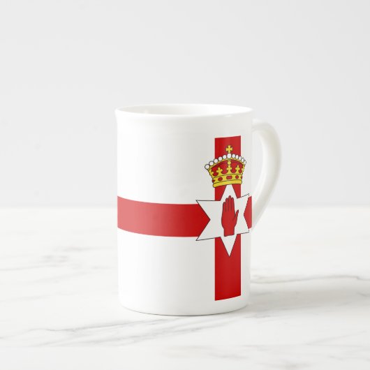 Tasse En Porcelaine Drapeau d'ulster d'Irlande du Nord (Devant droit)