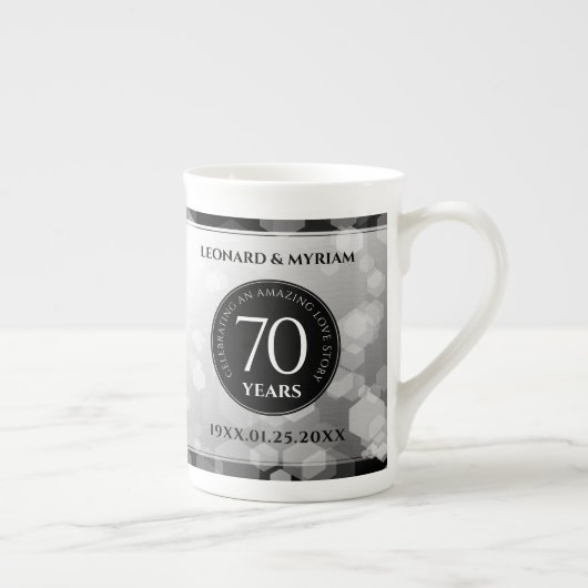 Tasse En Porcelaine Élégant 70e anniversaire de Mariage Platinum (Droite)