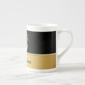 Tasse En Porcelaine Élégant "B" Monogramme Nom personnalisé Black Gold (Droite)