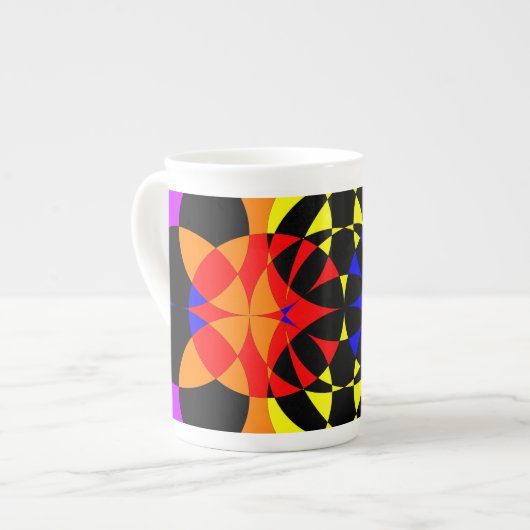 Tasse En Porcelaine Energize par Kenneth Yoncich (Devant gauche)