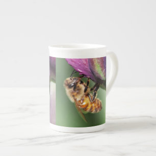 Tasse En Porcelaine Fallen Fuzzy Little Bee