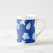 Tasse En Porcelaine Feuilles d'automne - blanc et bleu cobalt (Droite)