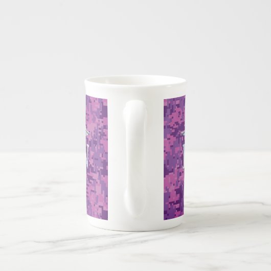 Tasse En Porcelaine Infirmière autorisée RN Caduceus sur Fuchsia Camo (Dos)