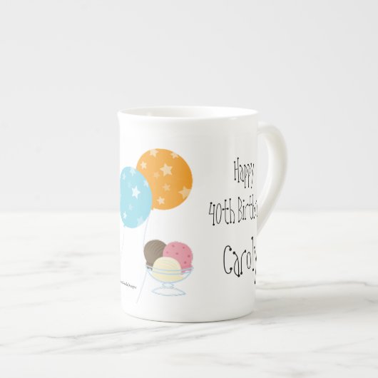 Tasse En Porcelaine Joyeux anniversaire/ballons+Nom de (Devant droit)