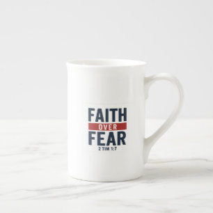 Tasse En Porcelaine La foi surmonte la peur – 2 Timothée 1:7