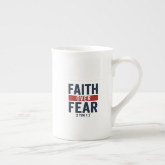 Tasse En Porcelaine La foi surmonte la peur – 2 Timothée 1:7