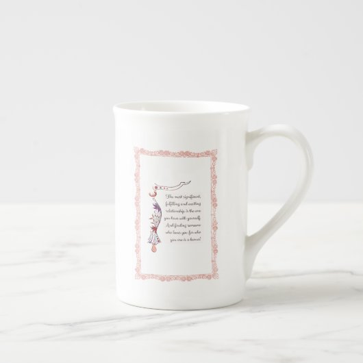 Tasse En Porcelaine La relation la plus importante, la citation élégan (Droite)