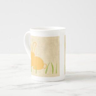 Tasse En Porcelaine Lapin jaune et herbe verte par Chariklia Zarris