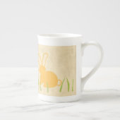 Tasse En Porcelaine Lapin jaune et herbe verte par Chariklia Zarris (Droite)