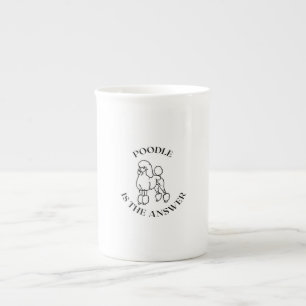 Tasse En Porcelaine Le caniche est la réponse