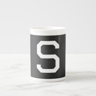 TASSE EN PORCELAINE LETTRE INITIALE NOIRE ET BLANCHE MINUSCULE MONOMOB