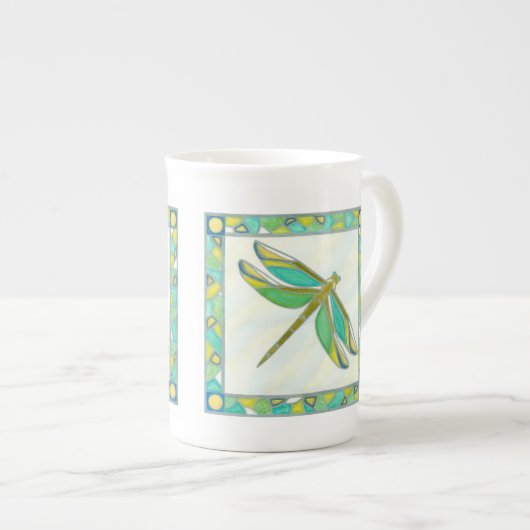 Tasse En Porcelaine Lumineuse libellule Pastel par Vanna Lam (Devant droit)