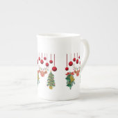 Tasse En Porcelaine Magical Reindeer Bells and Christmas Tree Design (Devant droit)